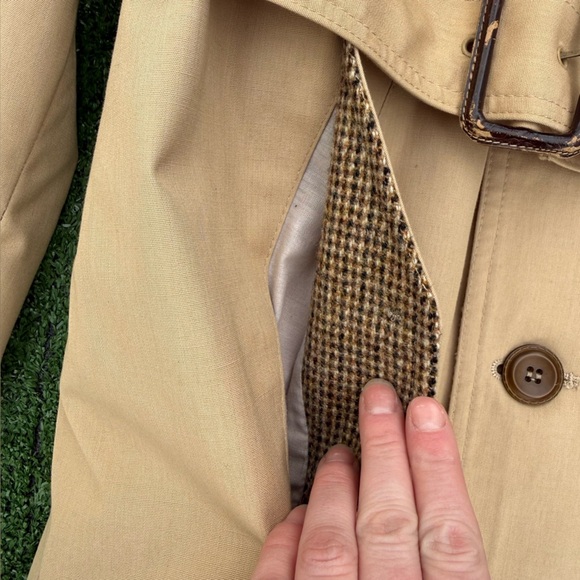 Christian Dior Vintage timeless Classic Tan Trenchcoat belt wool Twill lining - Picture 8 of 15